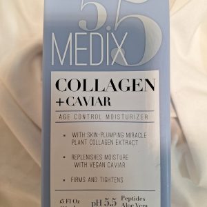 Crème corporelle Medix 5.5 Collagène et Peptides hydratante et raffermissante pour une peau douce et ferme